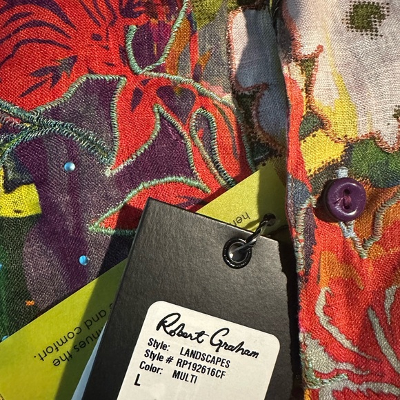 Robert Graham NWT size L - Picture 3 of 5